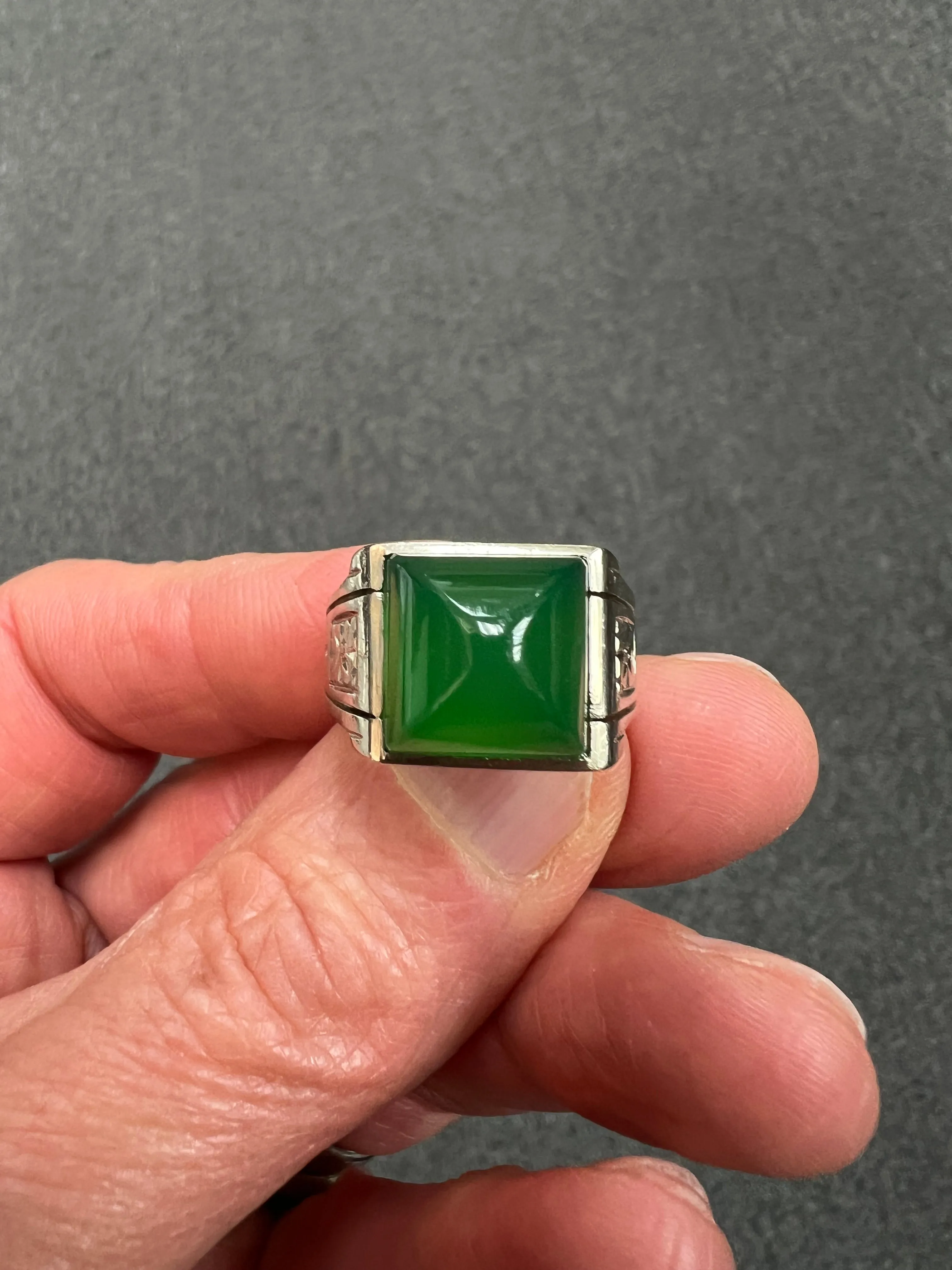 Art Deco Green Onyx White Gold Ring