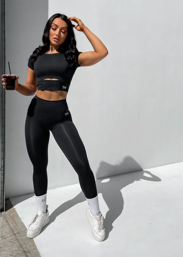 BUTTER COMFORT CROP TOP - BLACK