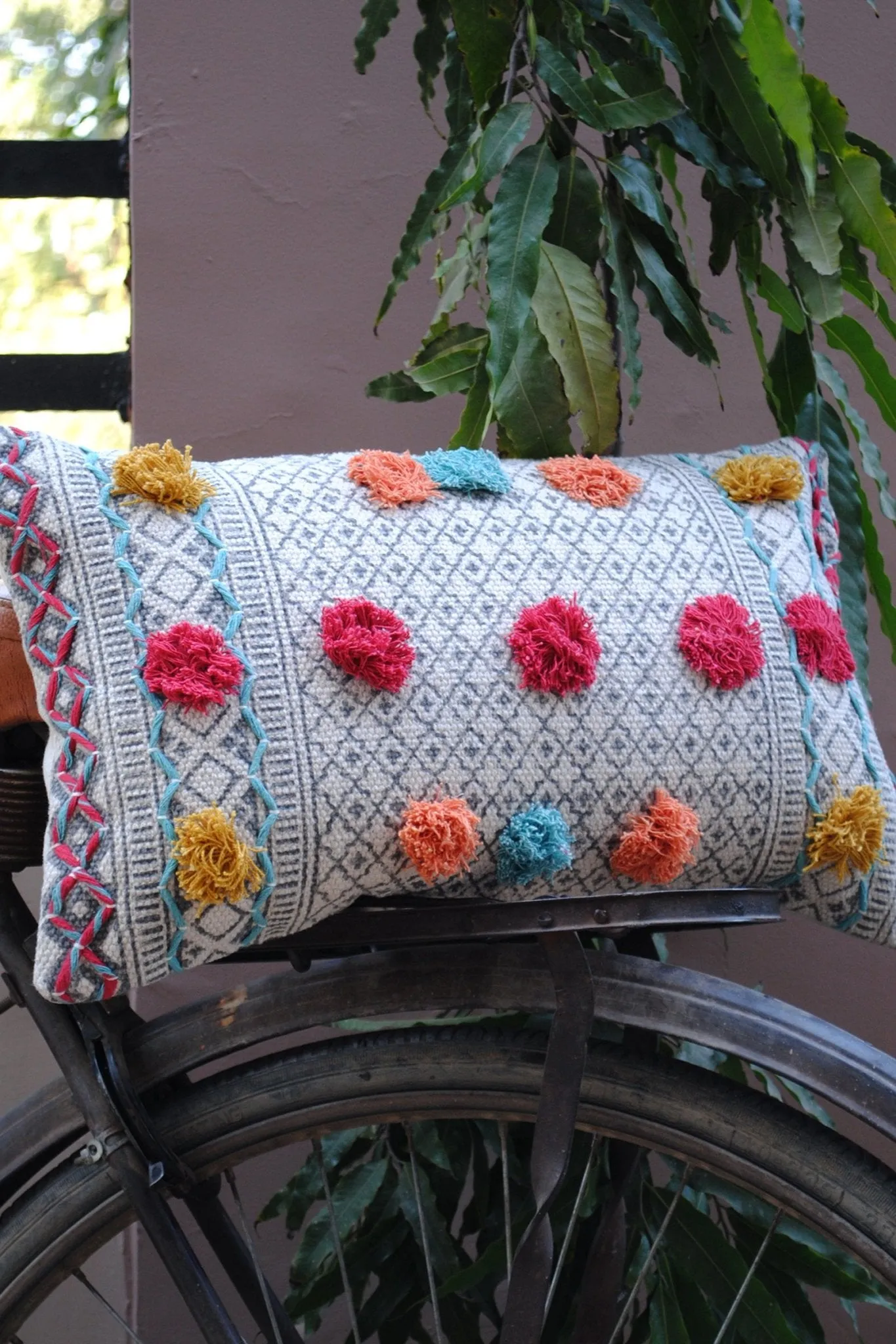 DAHLIA - LUMBAR CUSHION COVER